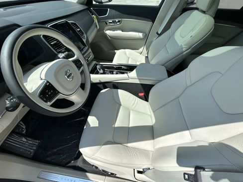 New 2025 Volvo XC90 T8 Plus w/ Protection Package Premier image 10