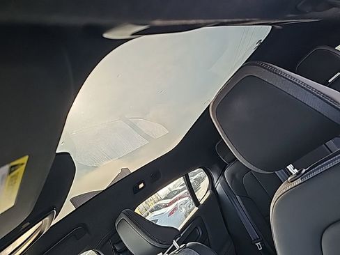 Certified 2023 Volvo C40 Recharge Core image 10