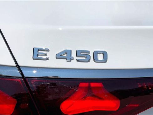 Used 2025 Mercedes-Benz E 450 4MATIC Sedan image 10