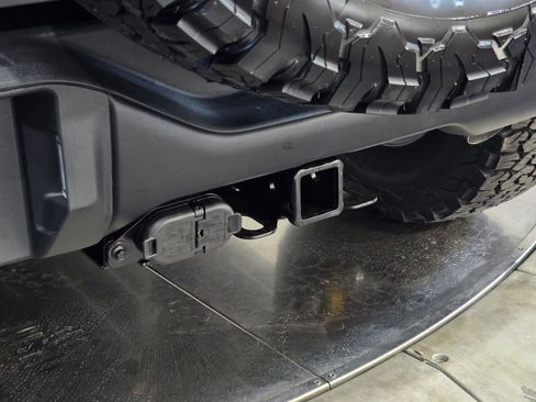 New 2025 Ford Bronco Badlands image 11