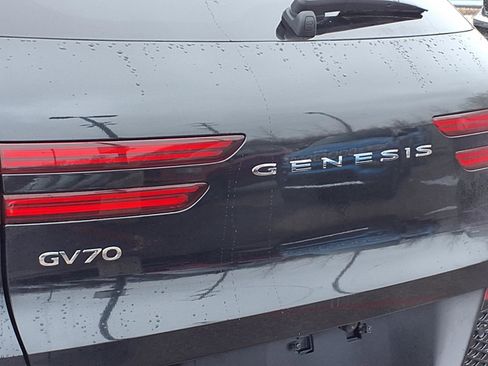 Used 2025 Genesis GV70 2.5T image 25