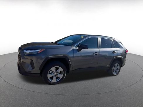 Used 2025 Toyota RAV4 LE image 8