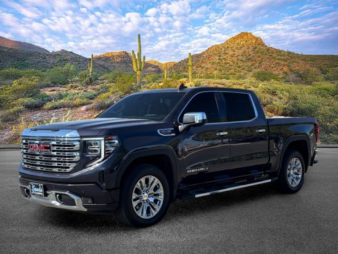 Used 2024 GMC Sierra 1500 Denali w/ Technology Package RWD image 8