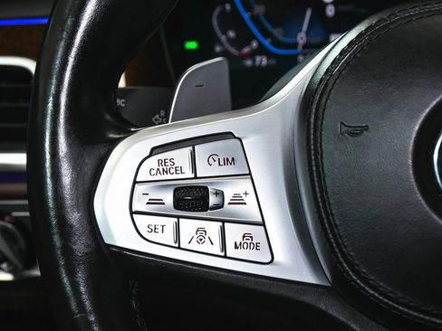 Used 2022 BMW 750i xDrive w/ Executive Package image 57