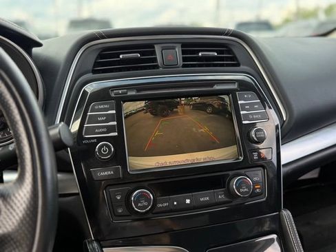 Used 2019 Nissan Maxima 3.5 SL FWD image 4