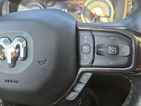 Used 2019 RAM 1500 Limited AWD/4WD image 24