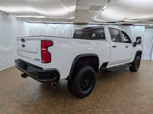 Used 2026 Chevrolet Silverado 2500 ZR2 AWD/4WD image 9