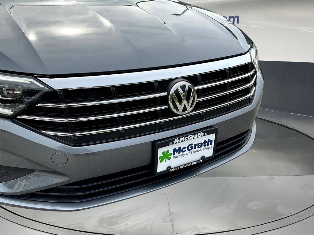 Used 2020 Volkswagen Jetta SEL FWD image 32