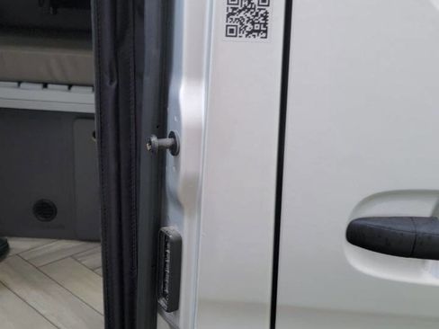 Used 2022 Mercedes-Benz Sprinter 2500 image 7