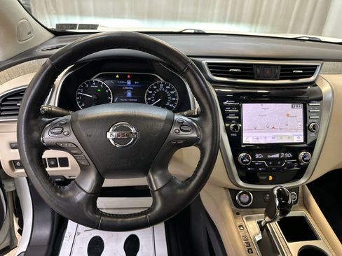 Certified 2020 Nissan Murano SL w/ Moonroof Package image 3