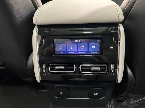 New 2026 Lincoln Aviator AWD w/ Jet Appearance Package image 27