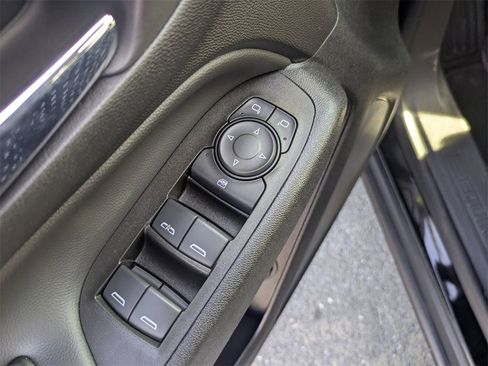 Used 2022 Chevrolet Equinox LT image 12