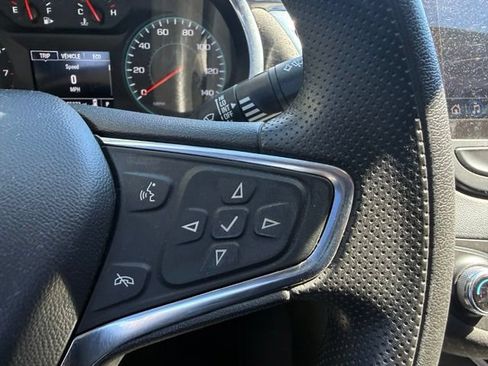 Used 2021 Chevrolet Malibu LT FWD image 19