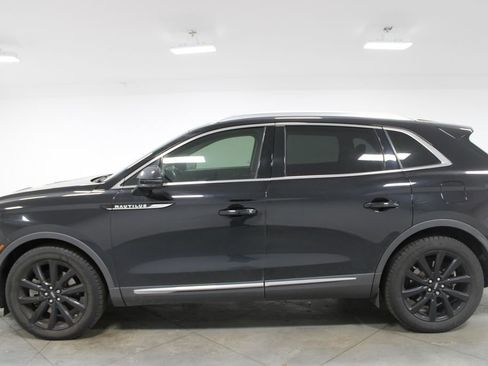 Used 2021 Lincoln Nautilus Reserve w/ Equipment Group 201A image 6