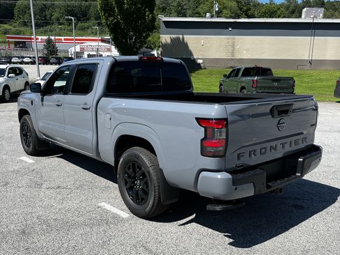 New 2026 Nissan Frontier SV AWD/4WD image 5
