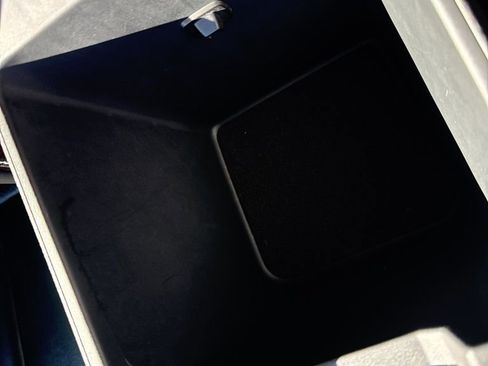 Used 2023 Jeep Grand Cherokee Limited image 21