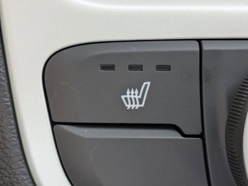 New 2026 Hyundai Venue SEL image 26