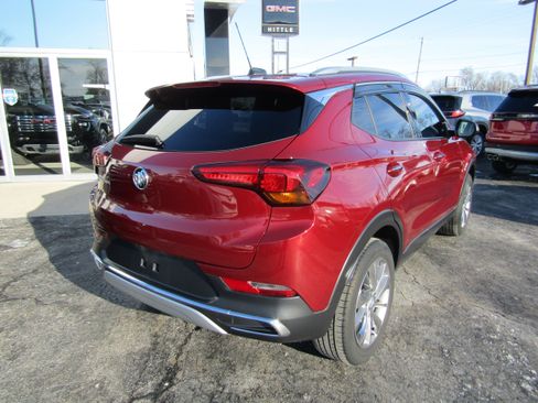 Used 2022 Buick Encore GX Essence w/ Experience Buick Package image 4