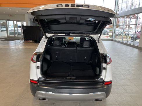 Used 2020 Jeep Cherokee Limited image 28