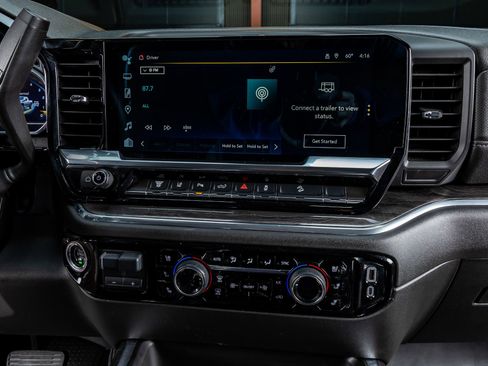 Used 2025 Chevrolet Silverado 2500 LTZ w/ LTZ Plus Package image 23