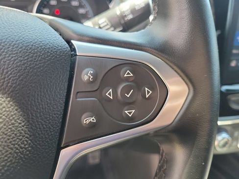 Used 2023 Chevrolet Traverse LT FWD image 26