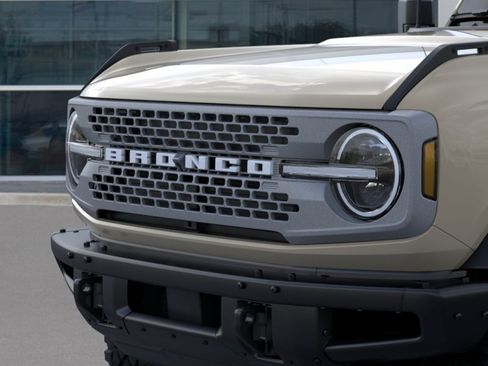 New 2025 Ford Bronco Badlands image 21