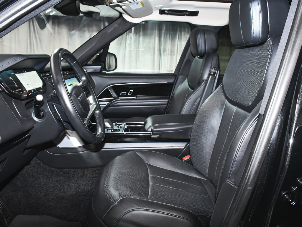 Used 2023 Land Rover Range Rover SE AWD/4WD image 45