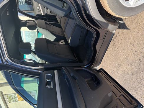 Used 2017 Ford Explorer XLT w/ Equipment Group 201A image 12