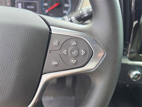 Used 2023 Chevrolet Traverse LS image 24