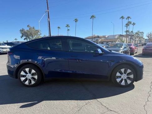 Used 2021 Tesla Model Y Long Range image 2