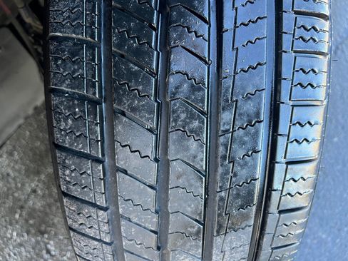 Used 2023 Toyota Highlander LE image 33