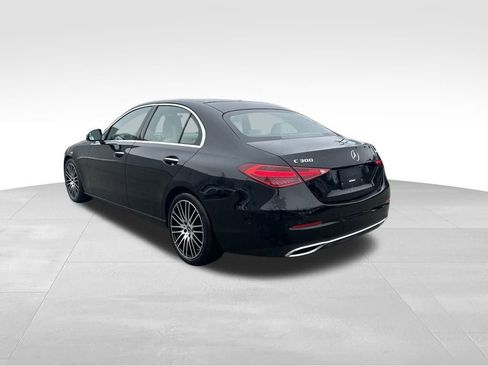 Used 2022 Mercedes-Benz C 300 4MATIC Sedan image 3