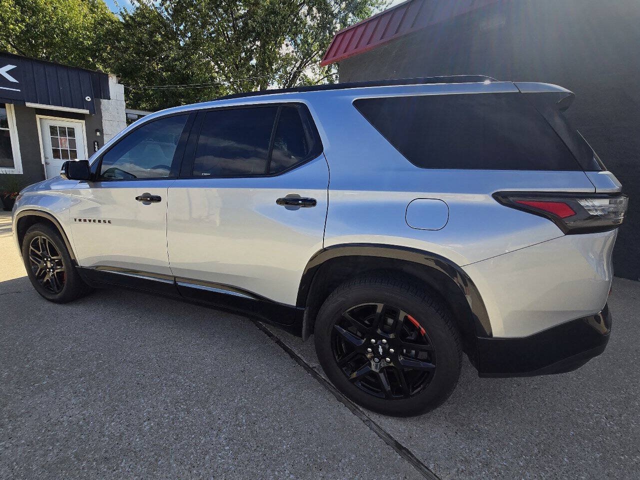 Used 2019 Chevrolet Traverse Premier w/ Redline Edition FWD image 8