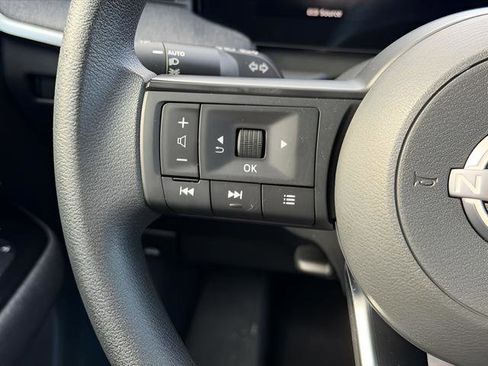 Certified 2025 Nissan Kicks SV image 19