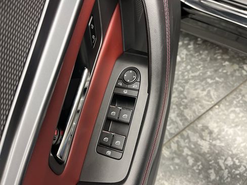 Certified 2025 MAZDA CX-70 3.3 Turbo w/ Premium Plus Pkg image 10