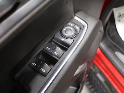 Used 2022 Chevrolet Silverado 1500 LT w/ Convenience Package II image 18