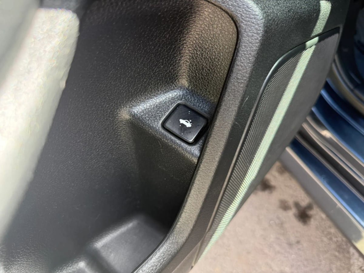 Used 2017 Honda Civic Touring image 22