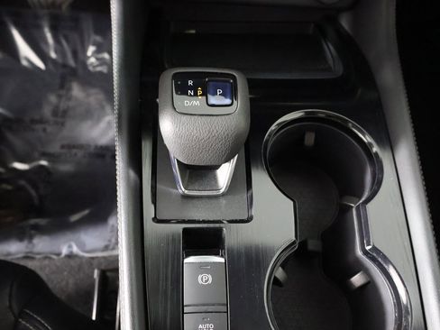 Used 2022 Nissan Rogue SL image 42