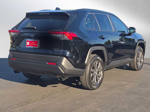 Certified 2022 Toyota RAV4 XLE Premium image 3