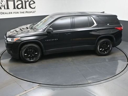 Used 2021 Chevrolet Traverse LS FWD image 59