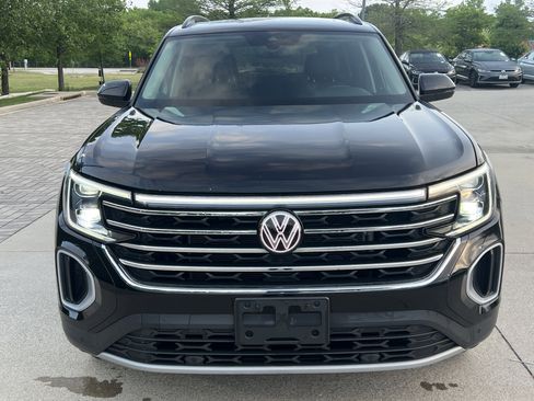 Certified 2024 Volkswagen Atlas SE FWD image 3