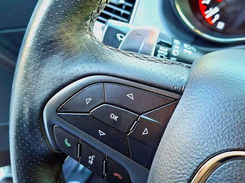 Used 2018 Dodge Durango GT RWD image 28