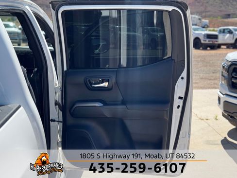Used 2023 Toyota Tacoma TRD Off-Road AWD/4WD image 45