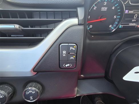 Used 2019 GMC Yukon XL SLT image 50