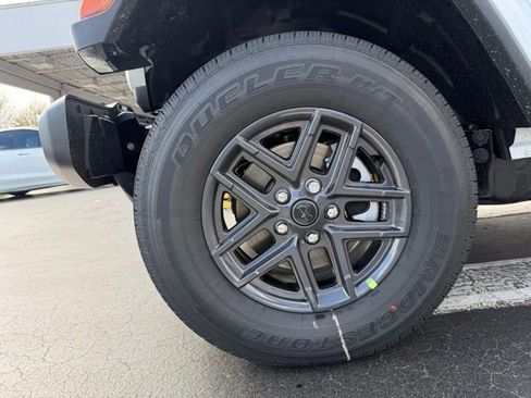 New 2026 Jeep Gladiator Sport image 6