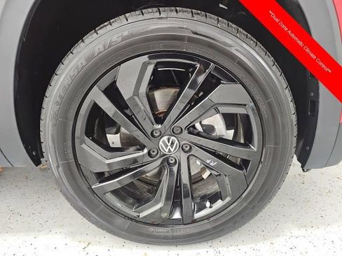 Used 2022 Volkswagen Atlas SE image 8