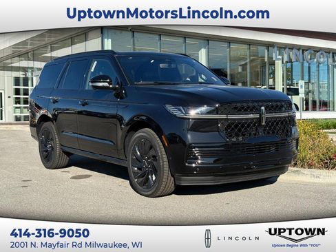 New 2025 Lincoln Navigator Reserve w/ Jet Appearance Package image 1