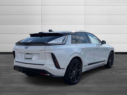 New 2026 Cadillac Lyriq V AWD/4WD image 5