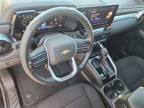 Used 2024 Chevrolet Colorado LT w/ LT Convenience Package image 10