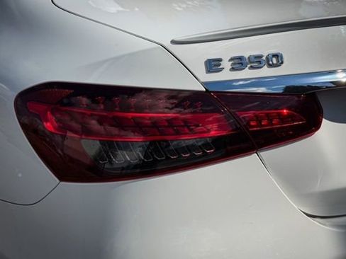 Used 2022 Mercedes-Benz E 350 Sedan w/ Driver Assistance Package image 15